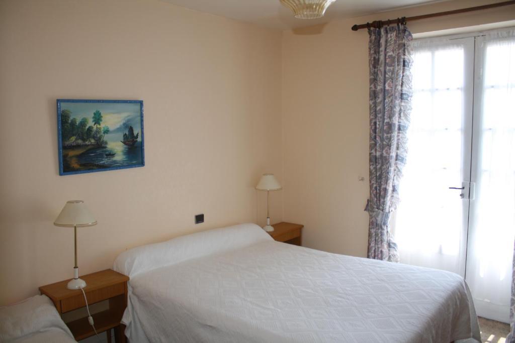 Chambres D'Hotes Et Gite Chastrusse Lanzac Quarto foto